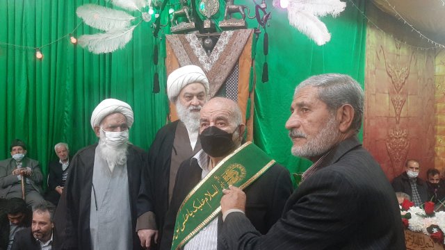تجلیل از پیر غلامان و خادمان هیئت محترم عاشقان امام حسین (ع)- مسجد شیشه گری