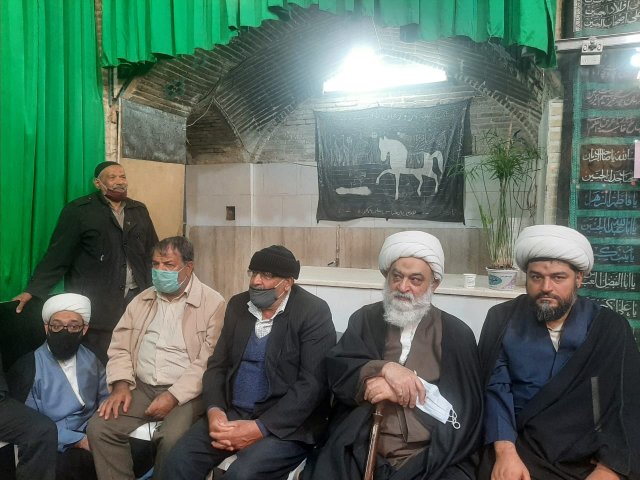 تجلیل از پیر غلامان و خادمان هیئت محترم عاشقان امام حسین (ع)- مسجد شیشه گری