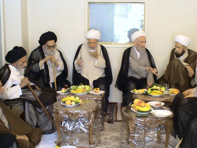 ضیافت به ایت الله محمدباقرشیرازی دراصفهان